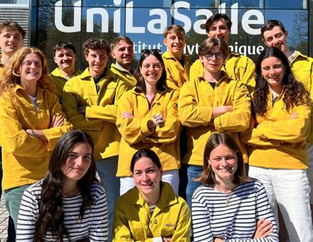Cap sur la Course Croisière EDHEC : 17 Lasalliens prêts à prendre le large